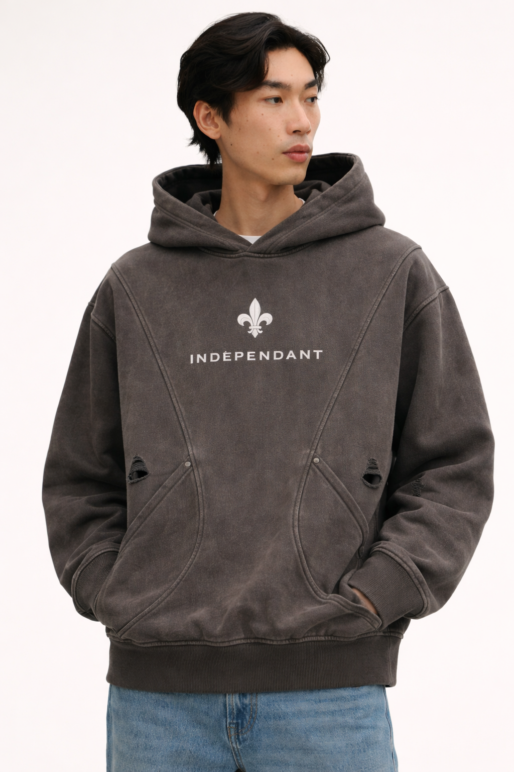 INDÉPENDANT Distressed Hoodie